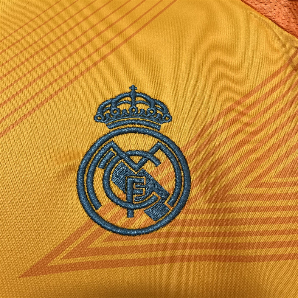 Real Madrid Fora 24/25 - Image 7