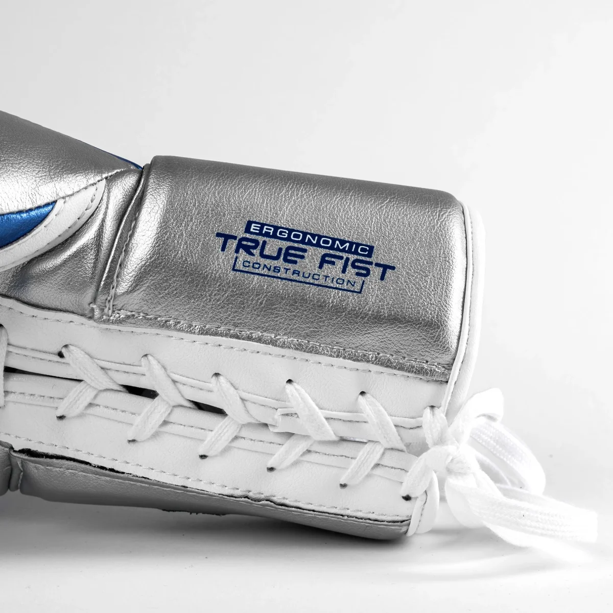 Luvas de Boxe Rival Sparring Profissional RS100 com atacadores - Image 9
