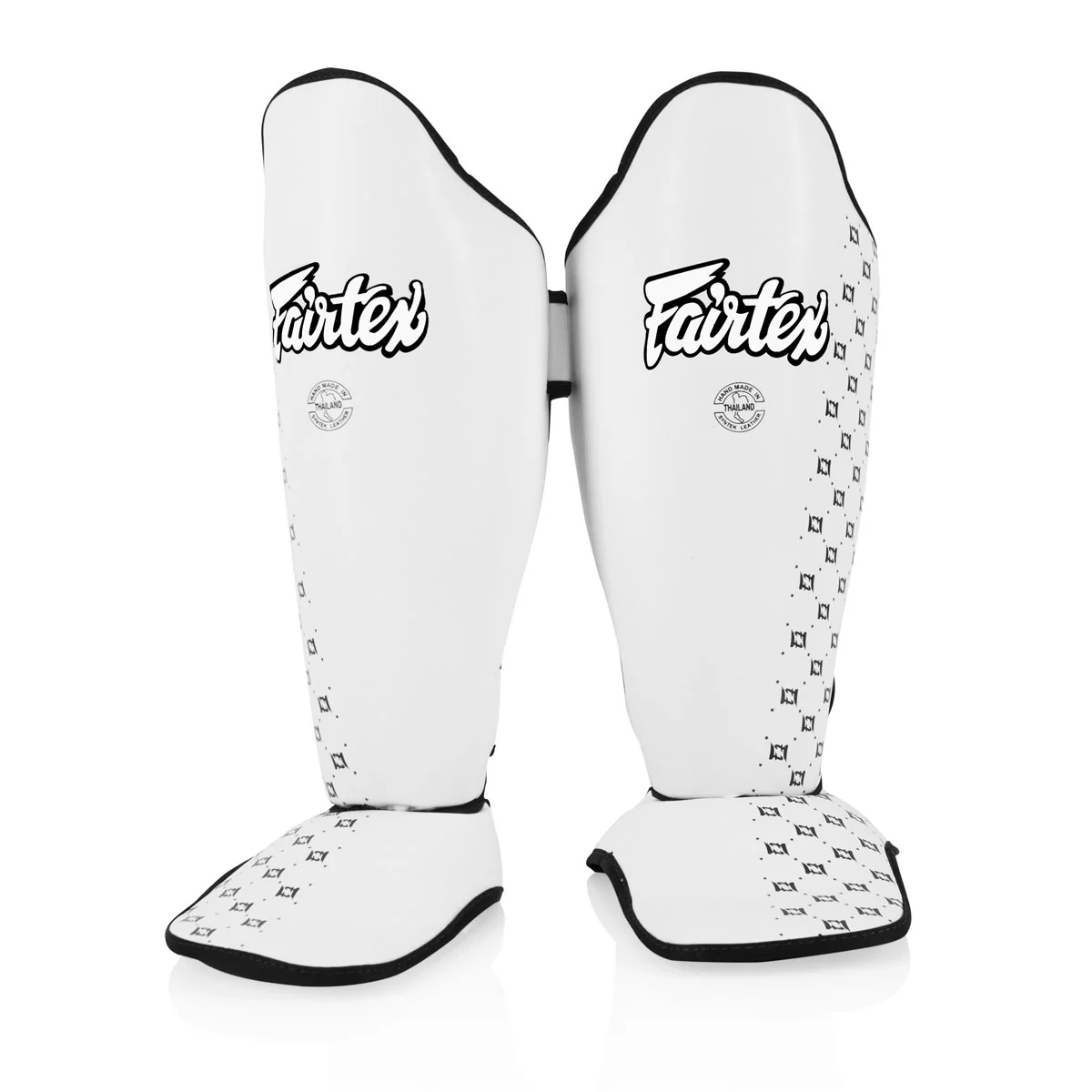 Caneleiras Fairtex Competição SP5 com protetor de pés Branco - Image 3