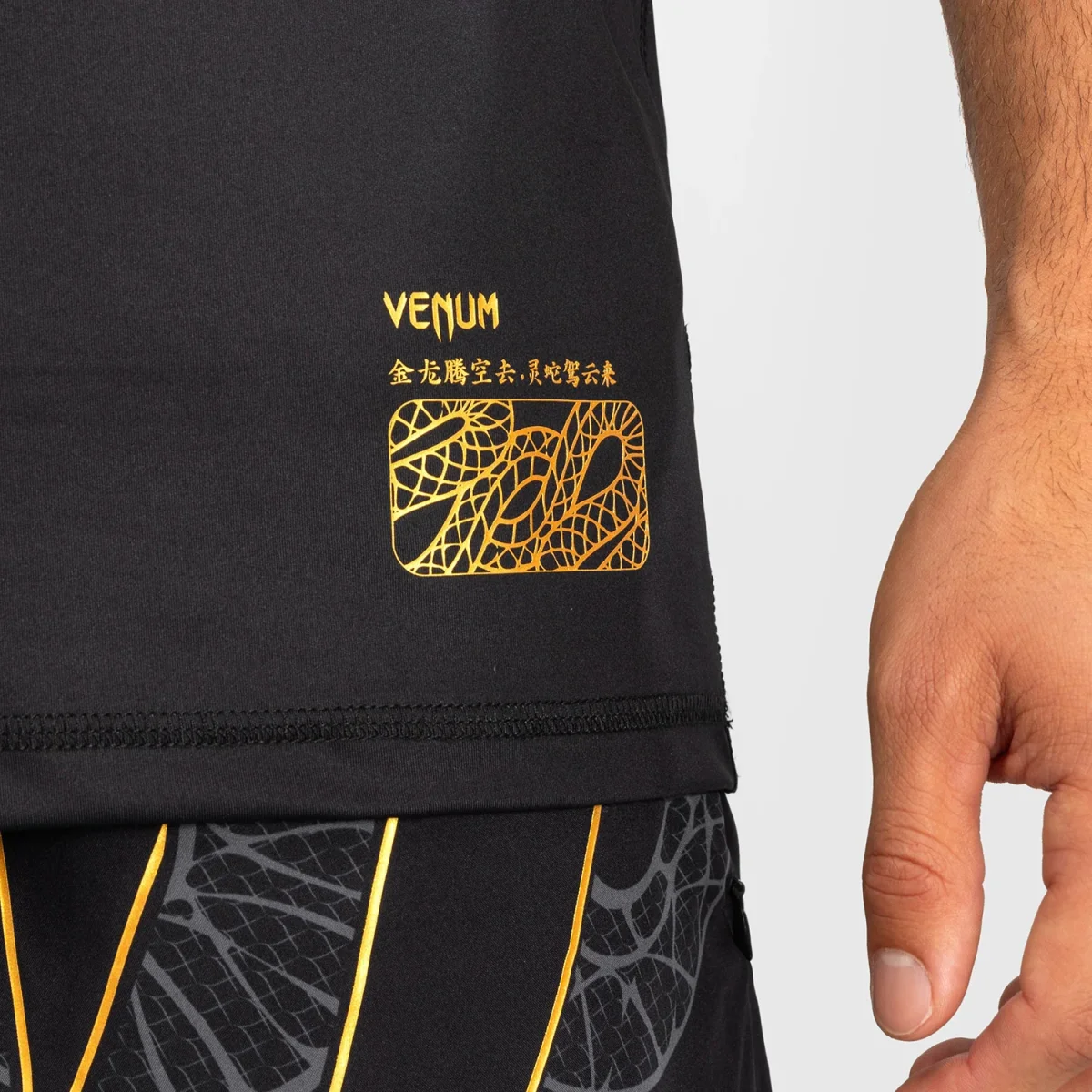 T-shirt Venum Serpenti Dry Tech Preto - Image 6