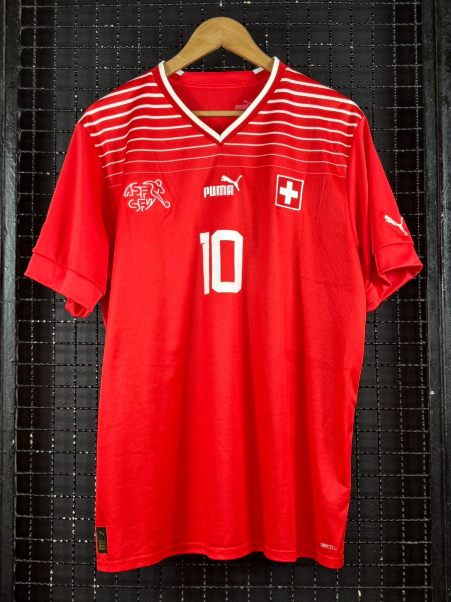 Camisa Suiça Puma 2022 Xhaka - Image 2